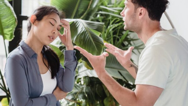 Jak dogadać się ze zbuntowanym nastolatkiem?