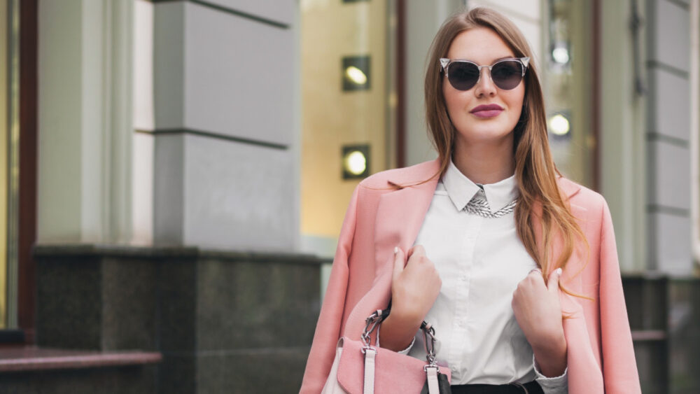 Żakiety damskie – jaka jest różnica między żakietem a marynarką damską?