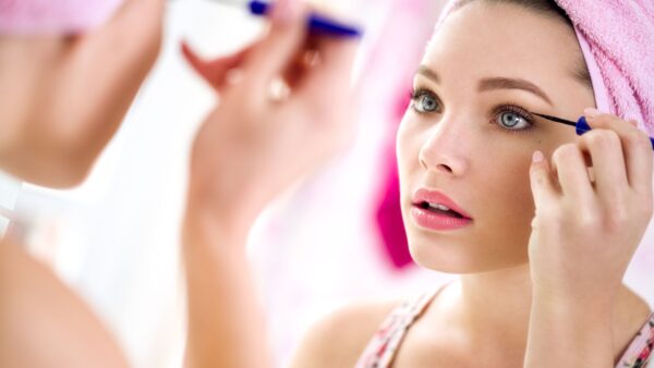 Niezawodne kosmetyki do twarzy, które uratują każdy makijaż. Sprawdź je!